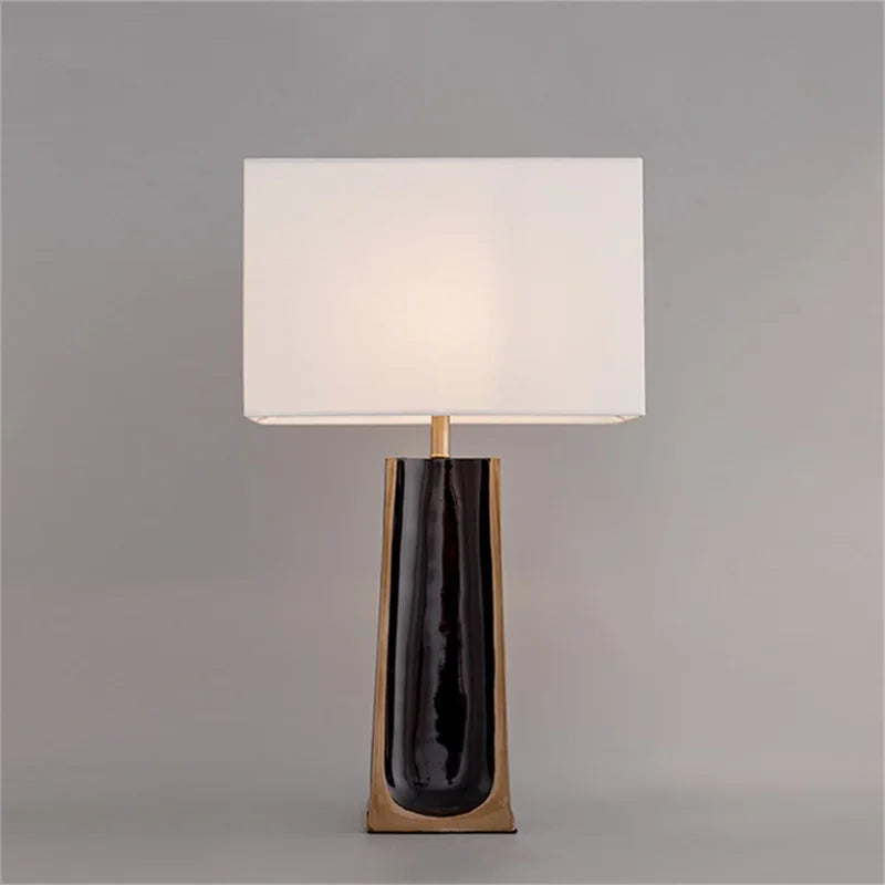 AIGESI Modern Resin Table Lamp Creative Fashion Desk Light LED for Home Living Room Bedroom Decorative